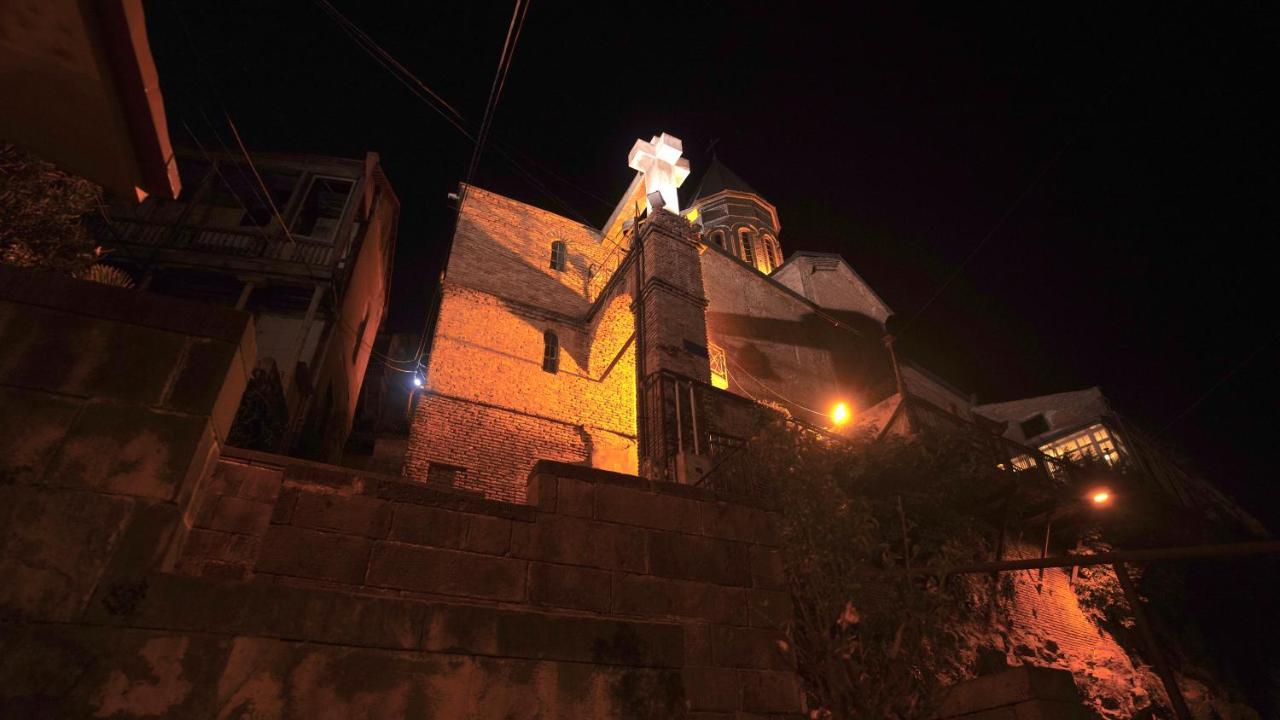 Castle In Old Town Hotel Tbilisi Exterior photo